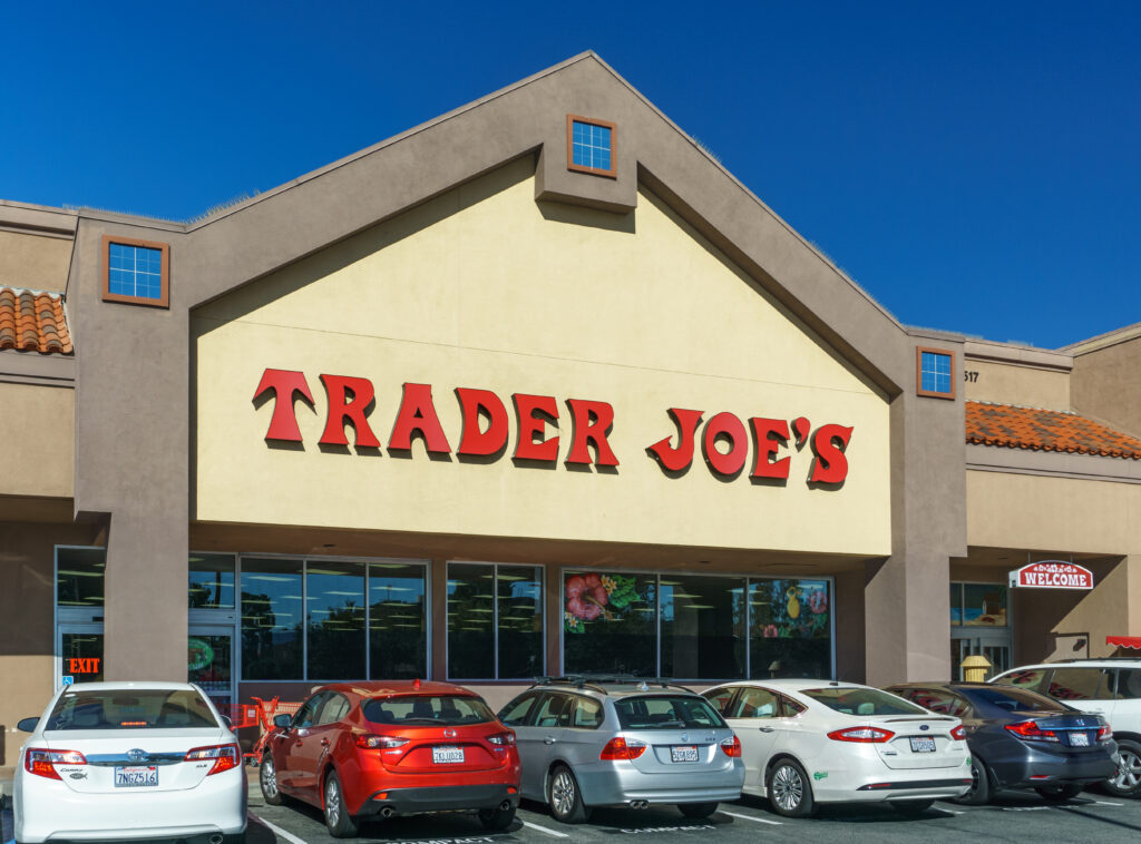 SANTA CLARITA,CA/USA - OCTOBER 31, 2015: Trader Joe's  exterior and sign. Trader Joe's is an American privately held chain of specialty grocery stores headquartered in Monrovia, California.